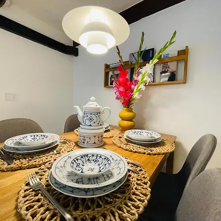 Reethus Helfsholm Klamp